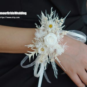 Dried Flower Corsage,Corsage,Wedding Corsage,Bridal Bridesmaid Corsage,Country Wedding Corsage,Flowers Bracelet