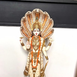 Vishnu god statue