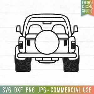Puede incluir: Ilustración en blanco y negro de un Jeep desde la vista trasera. La imagen incluye el texto "FRESH CUTS STUDIO" y "SVG DXF PNG JPG • COMMERCIAL USE".