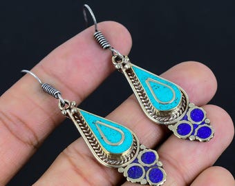 Boucles D'oreilles Tibétaines En Argent Et Turquoise Reconstituée - Pendantes, Dormeuses