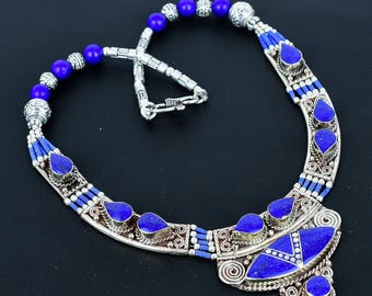 Collier Ethnique Népalais Fait Main - Lapis-lazuli, Corail, Turquoise, Argenté, Longueur 18 Pouces, Neuf