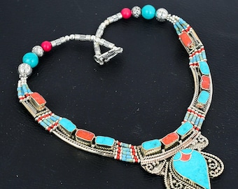 Türkis & rote Koralle Tibetsilber Halskette - Handgemachter Boho Schmuck