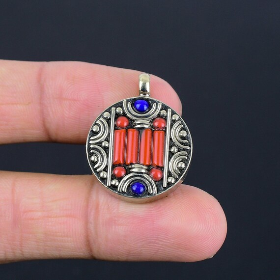 Pendentif En Lapis-lazuli Et Corail Rouge Monture Argentée Tibétain - Fait Main - Neuf