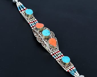Handgefertigtes Tibetisches Türkis, Rote Koralle Armband: Tibetsilber Boho Tribal Charm nepalesischer Schmuck