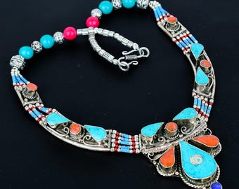 Collier corail turquoise et lapis lazuli : bijoux tibétains boho en argent