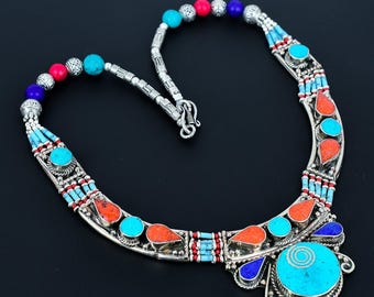 Collier corail turquoise et lapis lazuli : bijoux tibétains boho en argent