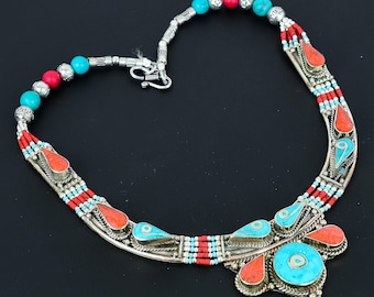 Türkis & Koralle Tibetsilber Halskette: Handgemachter Boho Schmuck