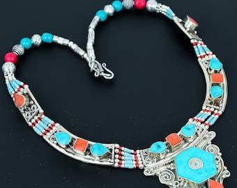 Türkis & Koralle Tibetsilber Halskette: Handgemachter Boho Schmuck