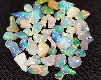 Äthiopischer Opal Edelstein Rohe Ungleichmäßige Form Multi Feuer Äthiopischer Opal, der Schmuck lose rau (30 Stück) Voll von Multi Color Feuer macht