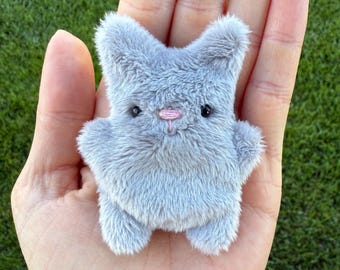 Peluche de gato pequeño, regalo kawaii de gato, peluche de bolsillo, juguete antiestrés / Cosido a mano + Hecho a pedido