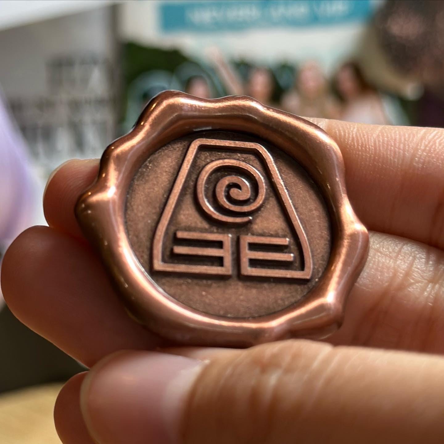 Avatar The Last Airbender – Water Tribe Anstecknadel | Offizielle Sammler-Anstecknadel Aus Emaille Von Zen Monkey