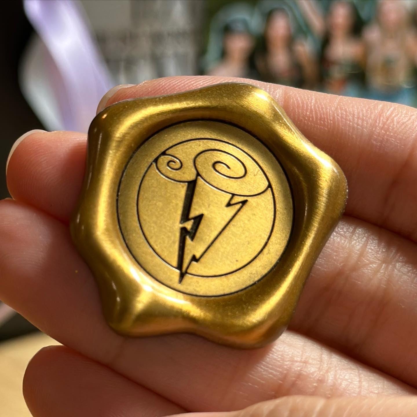 Hercules pin - Etsy 日本