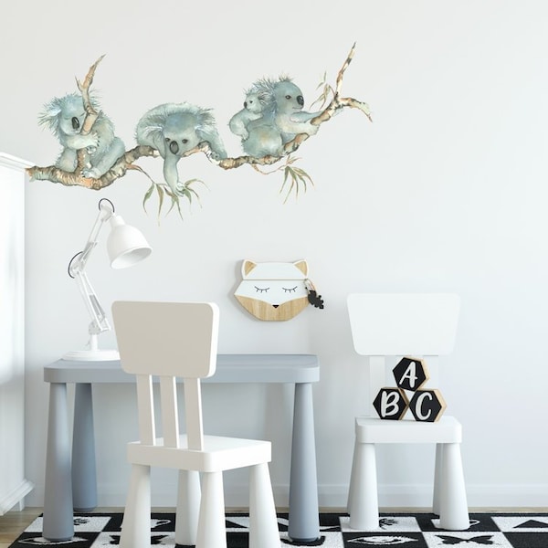 Naklejka ścienna z materiału Koala na gałęzi do sypialni lub pokoju dziecięcego, którą można usunąć