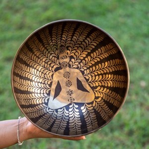 手作りの 7 チャクラ チベット シンギング ボウル | マインドフルネス瞑想、エネルギー センターのバランス調整、内なる調和に最適