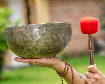 Antique Singing bowl for healing and meditation | Handmade Singing Bowl - Tibetan bowl for mindfulness and yoga