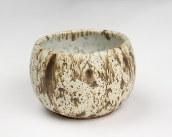 Bird's egg decorative stoneware bowl