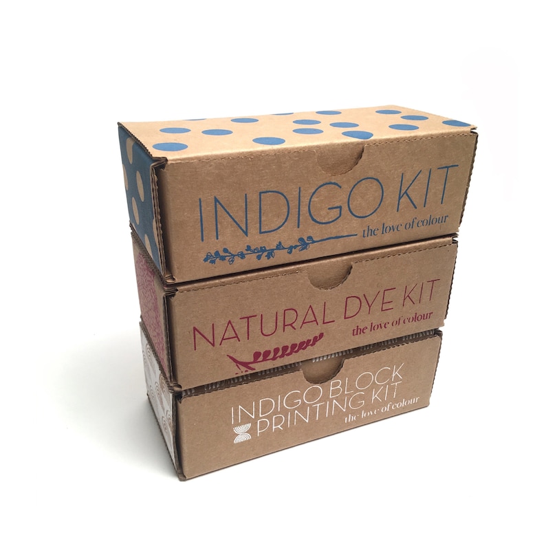 Lot de kits de teinture naturelle Un kit Indigo, un kit de teinture naturelle, un kit d'impression en bloc Indigo Achetez les trois kits pour débutants et économisez image 1