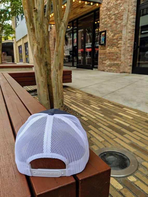 Grey & White Atlanta Tomahawk Chop Hat Baseball Trucker Hat 