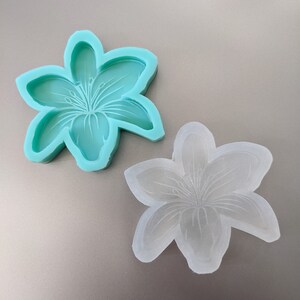 Lily Silicone Mold / Resin Mold / Concrete Mold