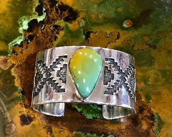 Vintage Navajo Artist Tommy Jackson Royston Turquoise Turquoise Wide Sterling Silver cuff Bracelet