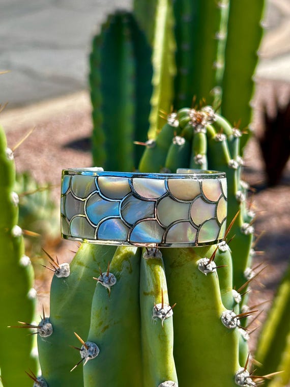 Earlier Vintage Native American Navajo Spiderweb Turquoise Sterling Silver Thorn Bracelet Old Earlier Vintage Native American Navajo Spiderweb Turquoise Sterling Silver Thorn Bracelet Old