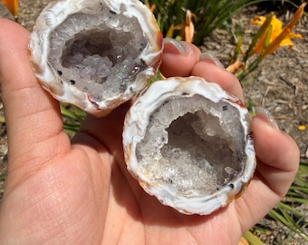 Natural Agate Geode Pair, Druzy Quartz Crystal Geode, Matching Agate Halves, Crystal Home Decor, Collector Mineral Specimen,A604