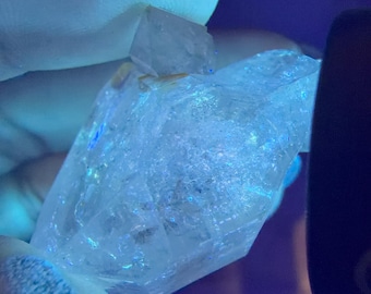 Rare Castle Enhydro Quartz | Moving Bubble | Multi-Color UV Reactive Crystal | Blue Green & Orange/Pink Fluorescence,A597