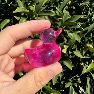 Resin small cute clear pink duck Sculpture resin art handmade shiny decoration Figurine