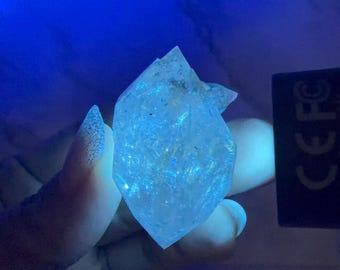 UV Reactive Enhydro Quartz Crystal | Blue & Green UV Quartz Point | Natural Carbon Inclusion Quartz | Collector Mineral Specimen,A600