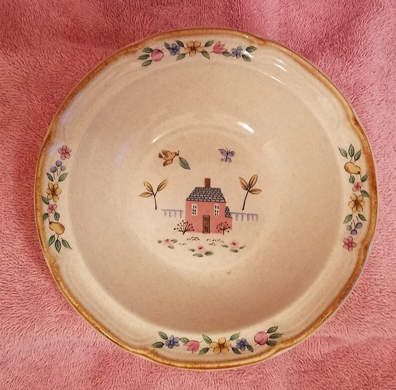 Heartland Village Salad or Cereal or Soup Bowl With Farmhouse Scene