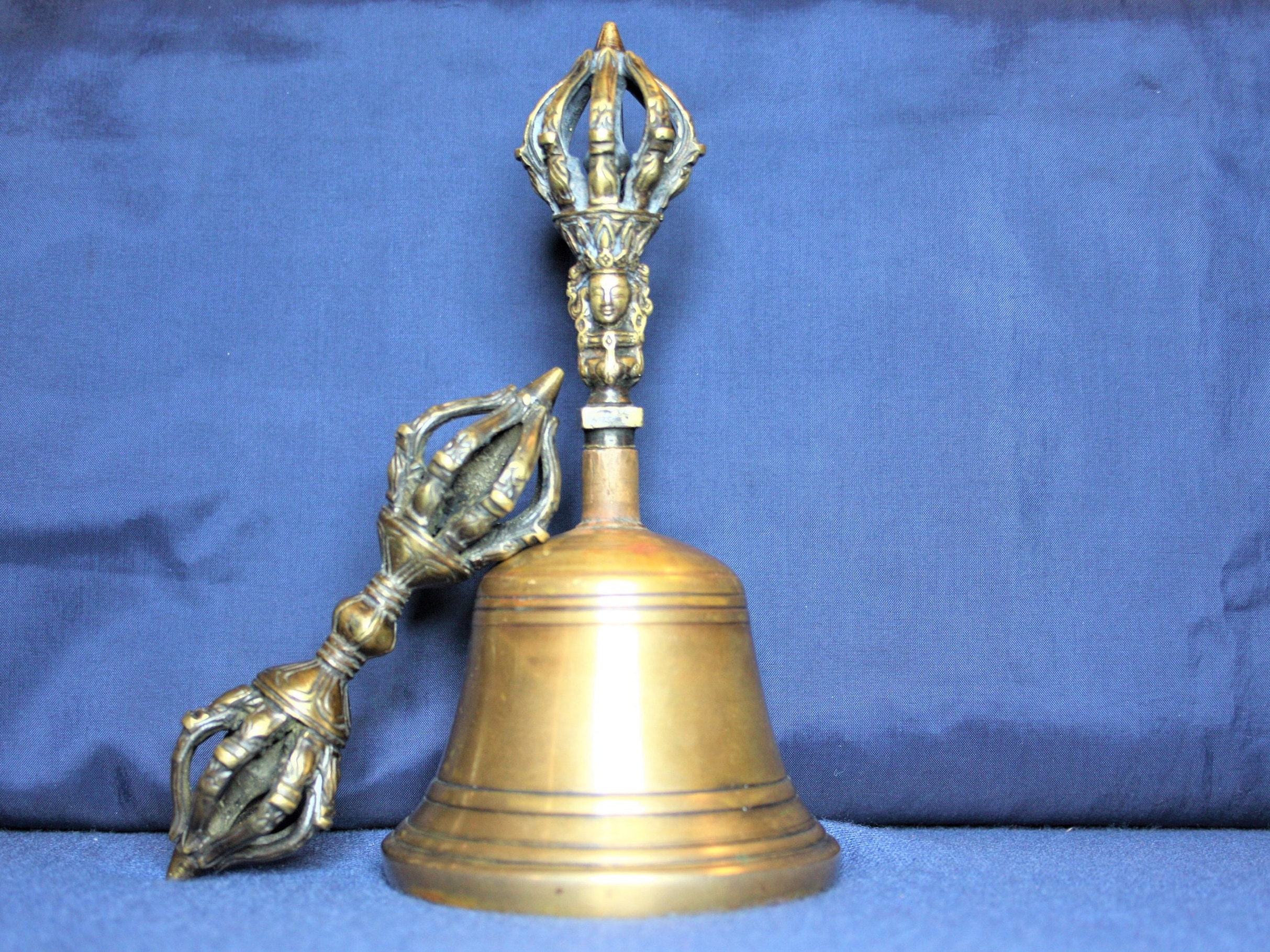 Campana tibetana con excelente sonido Vajra Ghanta Drilbu Etsy