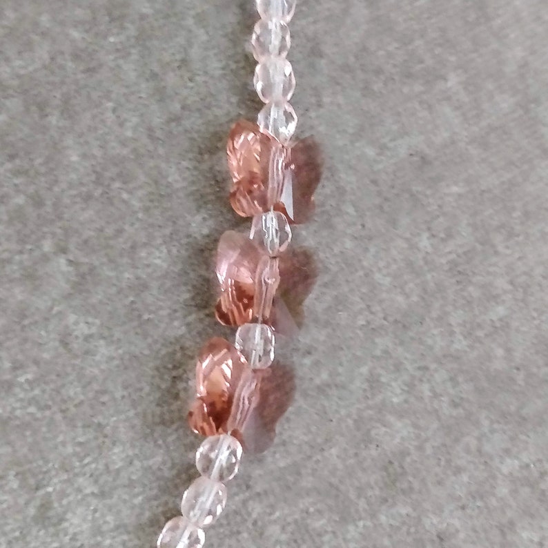 Boho chic necklace vintage inspiration pale pink built