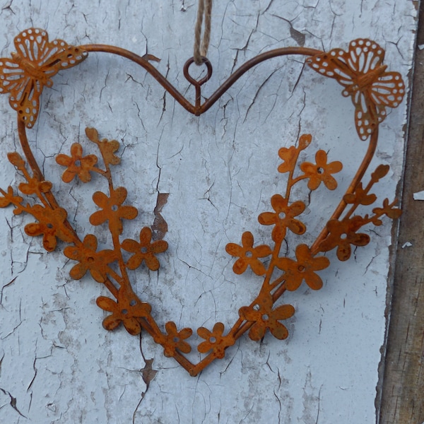 Fensterschmuck "Herz mit Blumen und Schmetterlingen----Edelrost, ca.  12 x 10 cm , Gartendekoration, Wintergarten, Balkonkasten