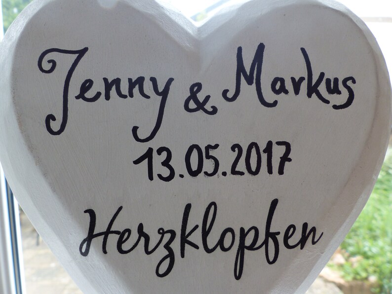 Hochzeits-Herz, Brautdekoration , Hochzeitstisch, Holzherz fürs Brautpaar, passend zum Hochzeitskoffer Bild 3