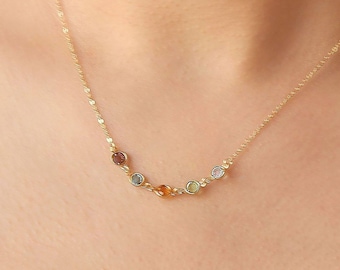 Personalized Jewelry - very Tiny birthstone necklace, Family tree necklace, Christmas gift for her mom sister wife, Friendship necklace