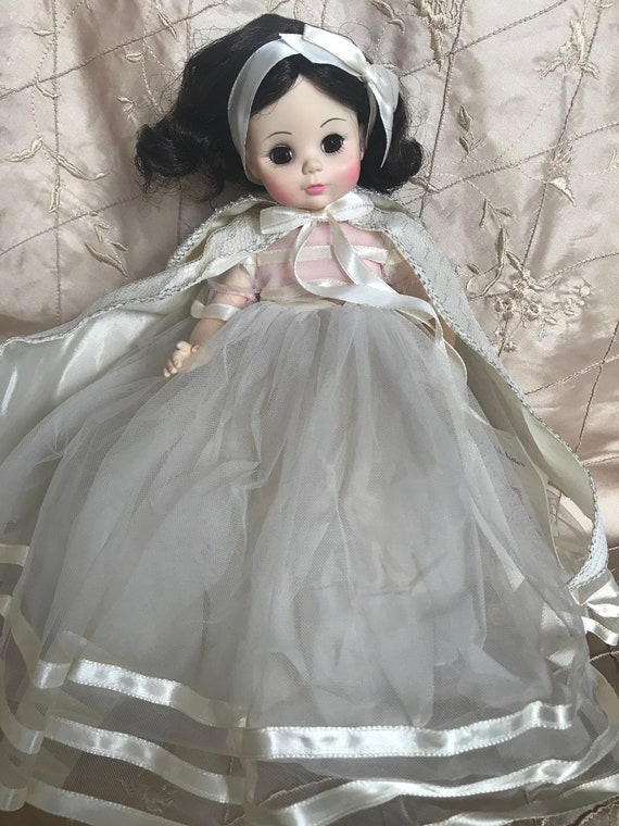 madame alexander snow white 1555