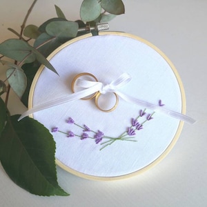 Cuscino fedi personalizzato, portafedi lavanda, cuscino porta fedi lilla, portafedi shabby, porta fedi country chic, cuscinetto fedi