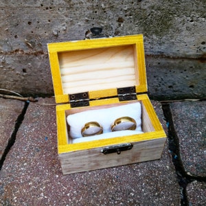Scatola anelli, scatola portafedi, scatolina fedi, cuscino porta fedi originale, porta fedi bianco, porta fedi personalizzato, scatola fedi