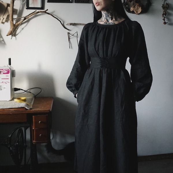 Chemise dress / Black linen / Lace-up belt / Goth / Witch style / Hand made