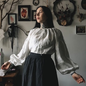Linen blouse / Cottagecore Peasant Folk Drawstring neckline