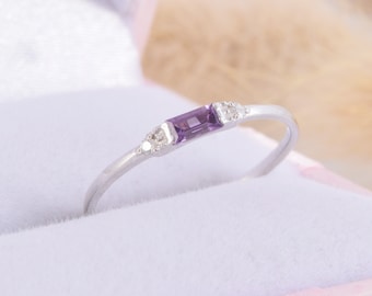 925 sterling silver small & delicate womens promise ring, Tiny petite silver amethyst promise ring for her,Baguette cut purple amethyst ring