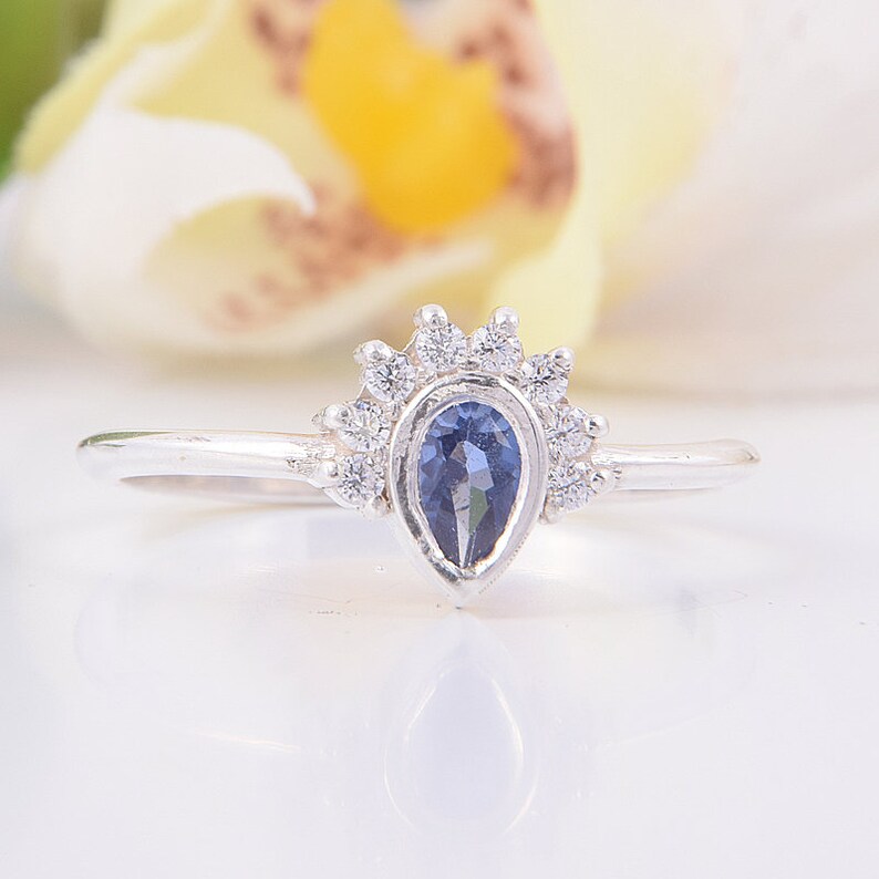 Engagement ring Birthstone ring Blue sapphire ring Custom stone ring Antique ring Sapphire ring Pear cut ring Gemstone ring