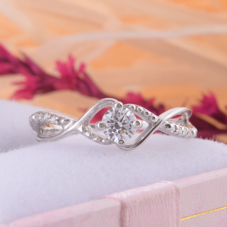 Womens gold promise ring Unique promise ring for her Elegant Etsy