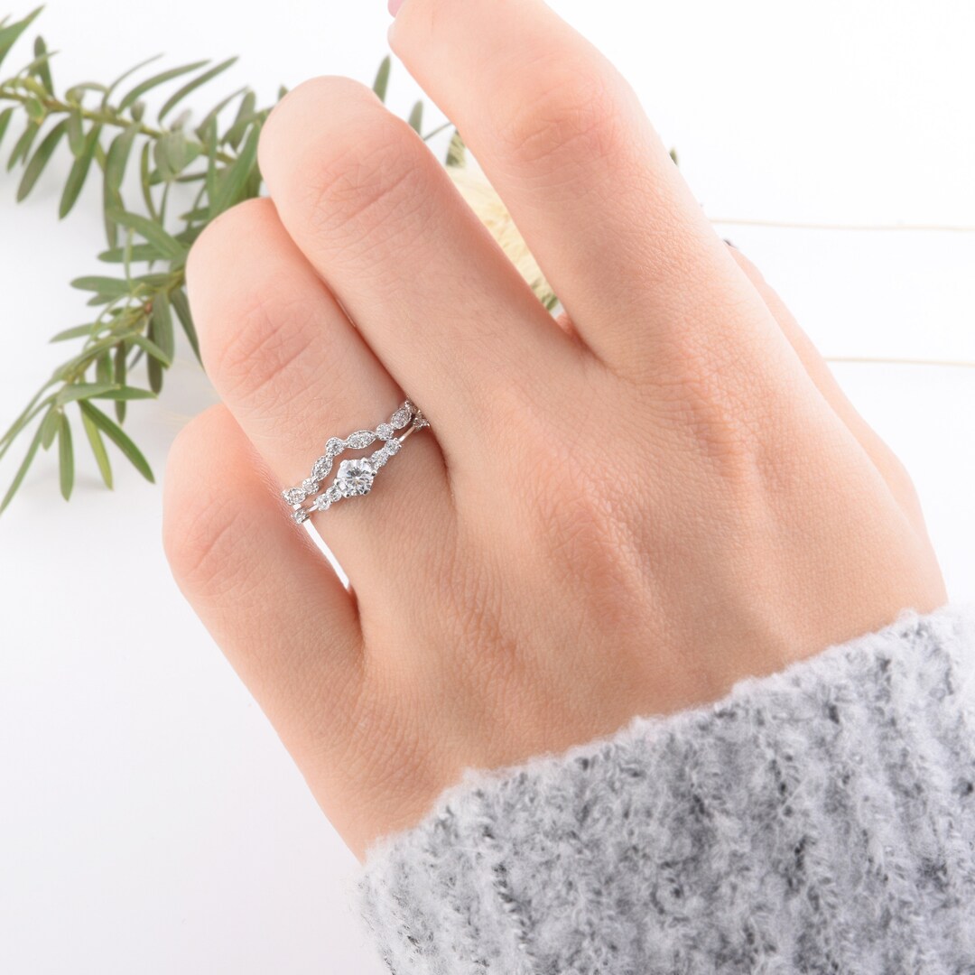 Petite wedding ring sets discount