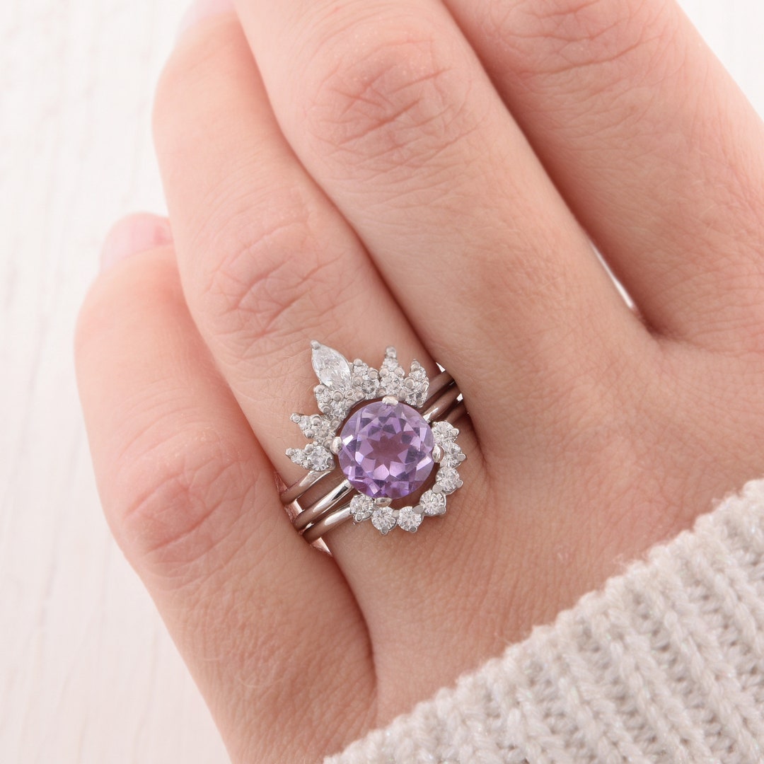 Unique Art Deco Wedding Rings Set, Antique Wedding Rings Set, Crown Wedding Rings Set, Amethyst