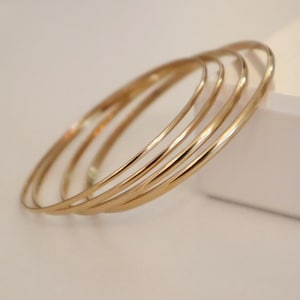 Bracelet jonc rempli d'or 14 carats, bracelet en or, demi-rond, manchette minimaliste