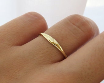 14k Gold Ring, Gold Signet Ring, Gold Stacking Ring, 1.4mm Band, Gold Ring, Signet Ring, Stacking Ring, Simple Gold Ring, Solid Gold Ring