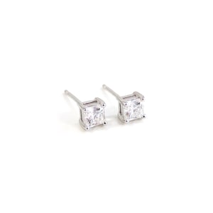 Sterling Silver Earrings, Moissanite Stud Earrings 925 Silver, Moissanite Earrings, Diamond Earrings, Gift for her, Anniversary Gift, 0.4ct