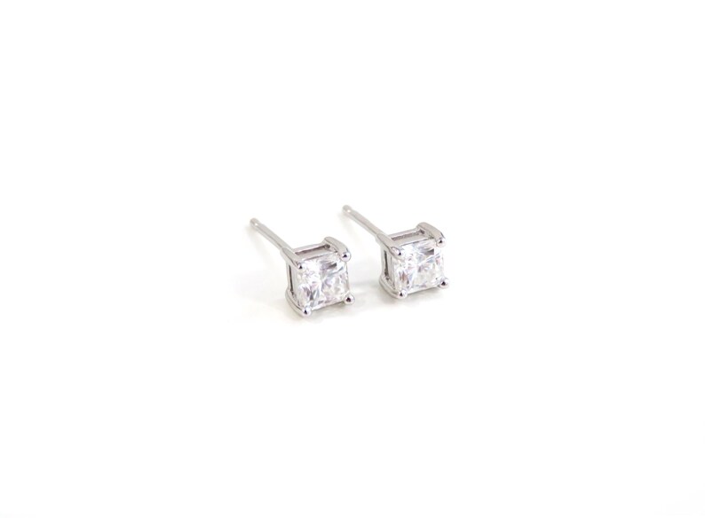 Sterling Silver Earrings, Moissanite Stud Earrings 925 Silver, Moissanite Earrings, Diamond Earrings, Gift for her, Anniversary Gift, 0.4ct