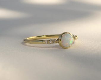 Gold Opal Ring, Opal Ring, White Fire Opal Ring, Engagement Ring, Multicolour Fire Opal, Opal Ring, Fire Opal Ring, October Birthstone